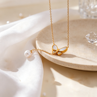 Collier Papillon Exquis en Coquillage Naturel et Zircon avec Perles d'Imitation, Pendentif Tendance en Acier Inoxydable, Bijou 2026