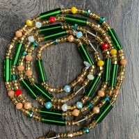 Chaîne de taille africaine tendance, perles de taille colorées en verre faites à la main, design africain, bijoux de corps perlés pour la plage