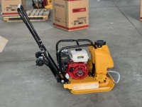Petit compacteur à plaques vibrantes C90T avec réservoir d'eau pour le compactage routier à vendre