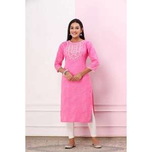 Ensemble kurta élégant en coton pour usage ethnique disponible en quantité vendue en gros pour l'exportation depuis l'Inde Nouveau modèle de bonne qualité pour femmes - Product Image 1