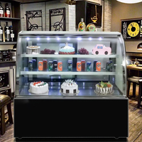 Vitrine Réfrigérée Professionnelle Élégante à Température Unique avec Verre Courbé pour Pâtisseries, Boulangeries et Desserts