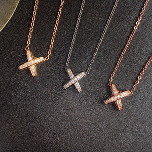 Collana con Ciondolo a Forma di Lettera X per Donne, Stile Europeo e Americano, Catena per Clavicola in Stile Forestale - Product Image 1