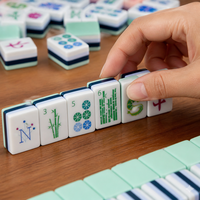 Stock local aux États-Unis, Ensemble de Mahjong américain de luxe vert avec gravure, 160 tuiles en acrylique, Jeu de société familial de divertissement, Norme NMJL