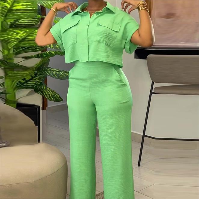 สีเขียว