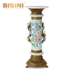 Grazioso stile francese dipinto a mano cherubino e vaso di fiori colonnari in porcellana madre con supporto decorativo per fioriera a cilindro - Product Image 2