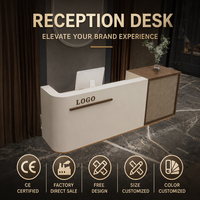 Bureau de réception octogonal moderne personnalisé en MDF laqué avec panneau en bois lamellé pour usage commercial hôtelier et de bureau