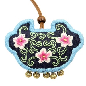 Kit de broderie DIY pour sachets - Fabrication de pendentifs parfumés à la main pour débutants - Product Image 4