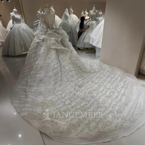 Robes de mariée Jancember DW0156 Princess, manches longues, tulle, style bouffant, longue traîne. - Product Image 3