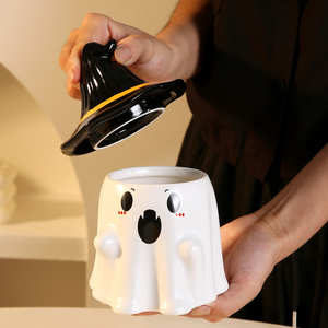 Taza de cerámica Ins Creative Halloween Ghost, taza de café aislada de alto valor de estilo americano de 480ML con tapa para uso doméstico - Product Image 5