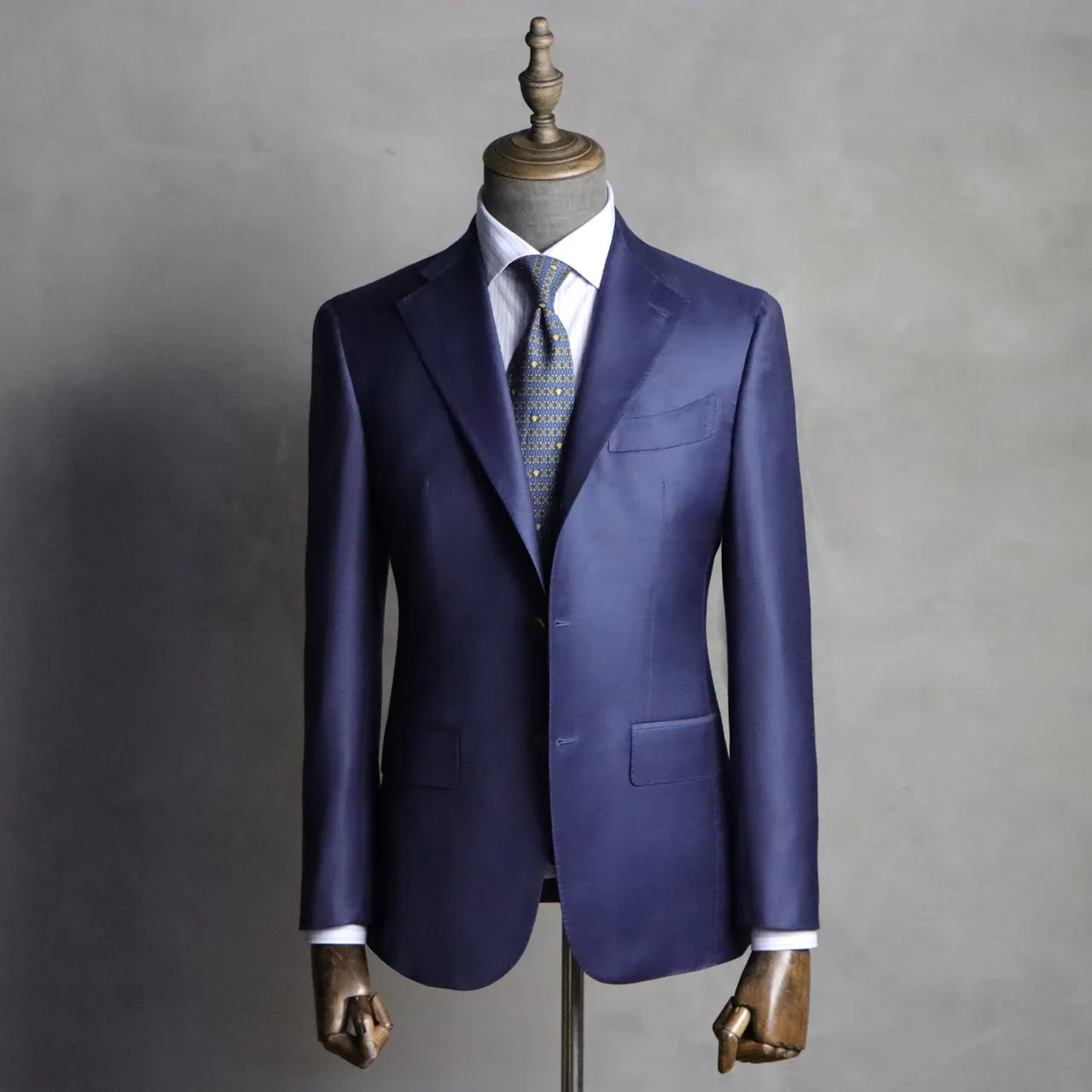 CMT Italian Style Fully Handmade Full Canvas Bespoke Tailor Custom Suits Tailor Made Mens Suit Factory High Quality Custom Suit
