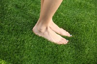 Eropa Populer Rumput Sintetis Sepak Bola Lanskap Rumput Rumput Buatan Rumput Hijau Tanaman Bunga untuk Dekorasi Taman Rumah