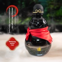 Bouteille d'eau en plastique noire de 900 ml, vente chaude, grande gourde Wukong, tasse, carafe pouvant contenir de l'eau chaude
