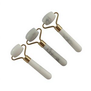 Rodillo de masaje facial con logotipo personalizado de alta calidad, caja de masajeador facial de jade turquesa blanco, rodillo de jade de alta calidad al por mayor - Product Image 3
