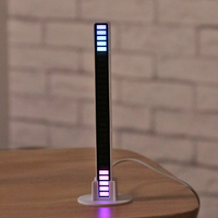 Musique ambiante colorée avec 32 LED 18 couleurs Décoration de voiture Rhythm Light