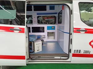 Proveedor con sede en China 4x2 Conducción a la derecha (RHD) Transporte médico de emergencia automático Ambulancia Diesel Opciones para - Product Image 5