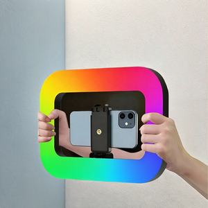 Rvb Smartphone Ring Fill Light Handheld Vertical Shooting Stabilizer <span class=keywords><strong>Batterie</strong></span> intégrée Microphone pour TikTok YouTube Plastic - Product Image 3