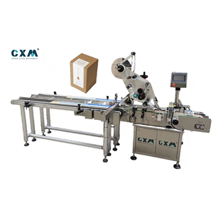 Machine d'étiquetage automatique pour surfaces planes, pour bouteilles, boîtes et sacs, pour l'emballage alimentaire, des boissons et des cosmétiques - Product Image 1