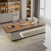 Bureau de direction pour petit bureau, table de patron au design compact pour le bureau d'un directeur de startup