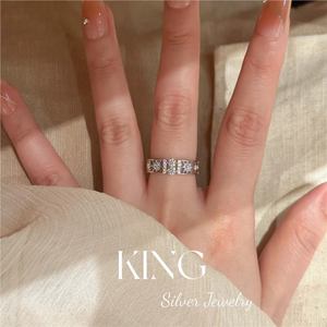 Anillo de Plata de Ley S925 con Baño de Oro y Estrella de King Silver Jewelry, Elegante y para Uso Diario, para Mujer - Product Image 3