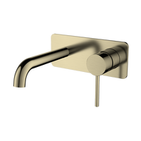 Robinet de lavabo mural moderne à poignée unique, mitigeur de salle de bain au design carré avec valve en céramique