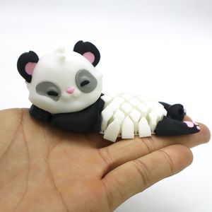Adornos Artesanales de Panda Rojo Impresos en 3D, Regalo Hecho a Mano, Figura de Animal Articulada de Plástico - Product Image 5