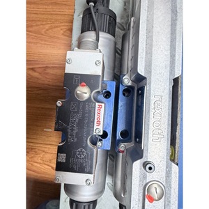 Vanne proportionnelle Rexroth 4WRAE10W60-22/G24N9K31/F1V, équipement d'automatisation industrielle - Product Image 3