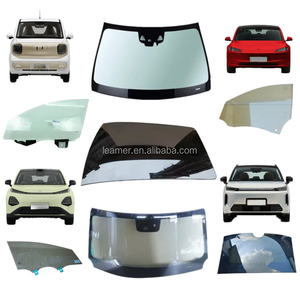 Vitre arrière de voiture 5K6845051AJ pour Volkswagen Golf Tiguan Bora Jetta - Product Image 1