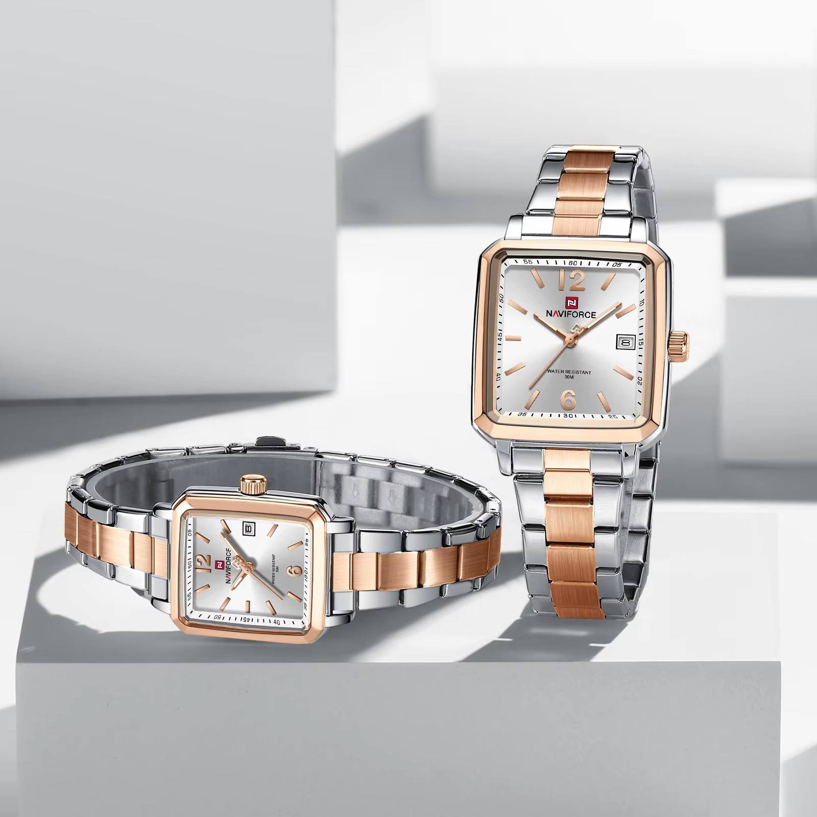 สีขาวทอง