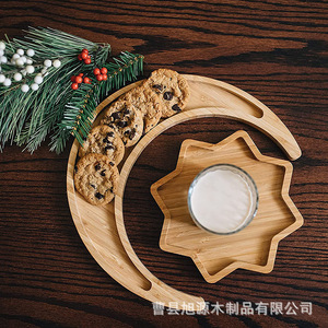 Plateau en bois Xuyuan en forme de croissant et d'étoile avec poignée pour les collations et les desserts - Product Image 1