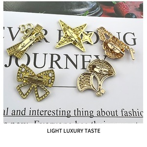 Fashion Brooch Flower Shape Zinc Alloy Women's Pin <b>Gift</b> Accessory - Product Image 5