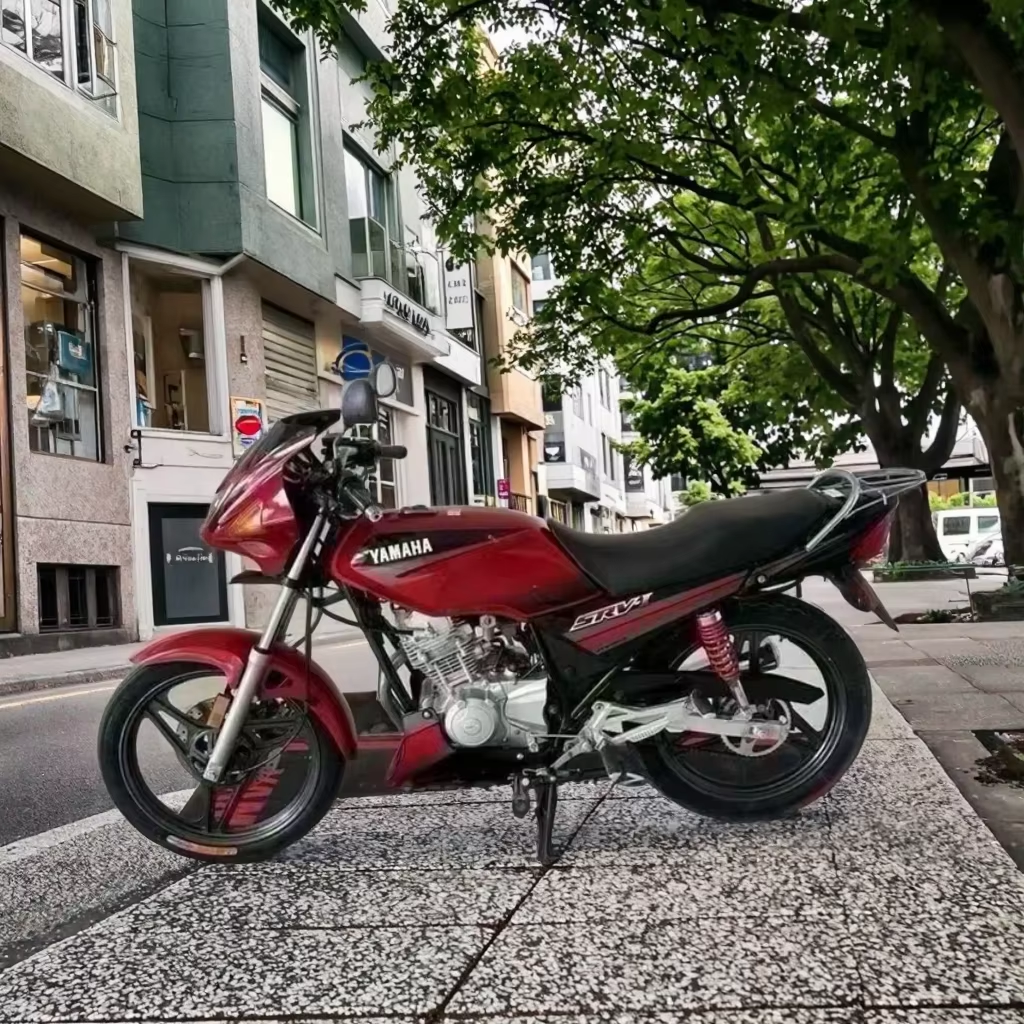 Б/у мотоцикл Yamaha Cephar 150srv-1-оригинальная окраска, двойная система зажигания дроссельной заслонки.