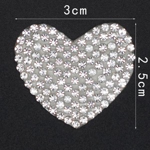 Vendita calda della fabbrica Cyrstal Design personalizzato strass Transfer Design ferro su motivo Hot Fix per i <span class=keywords><strong>vestiti</strong></span> - Product Image 6