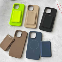 Coques de téléphone magnétiques BAILI Factory Simple Macaron, respectueuses de la peau, avec support de carte, compatibles avec la charge sans fil, en silicone, avec emballage boîte.
