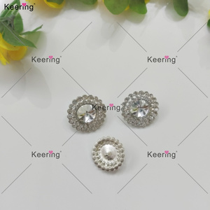 WBK-1625 Keering Pha Lê Hiệu Suất Cao Rõ Ràng Rhinestone Shank Hoa Kim Loại Nút Cho Phụ Nữ Quần Áo Túi - Product Image 3