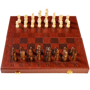 Pezzi di <span class=keywords><strong>scacchi</strong></span> pieghevoli portatili da tavolo strategia di <span class=keywords><strong>scacchi</strong></span> in pelle <span class=keywords><strong>gioco</strong></span> da tavolo set di <span class=keywords><strong>scacchi</strong></span> portatili <span class=keywords><strong>per</strong></span> la scuola di campeggio <span class=keywords><strong>principianti</strong></span> - Product Image 6