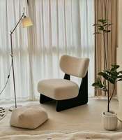 Modernes Nordisches Quadratisches Boule-Samtsofa ohne Armlehnen mit Holzbeinen in Beige, Schwammgefüllt für Wohnzimmer, Apartment, Schlafzimmer, Hotel, Villa