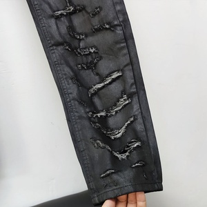 <span class=keywords><strong>Jeans</strong></span> Neri Stonewashed a <span class=keywords><strong>Vita</strong></span> <span class=keywords><strong>Bassa</strong></span> con Grandi Strappi e Rivestimento in Cera, Pantaloni in Denim Slim-Fit con Effetto Lavaggio Acqua e Fori, Rivestimento in Cera Spazzolata Primaverile - Product Image 4