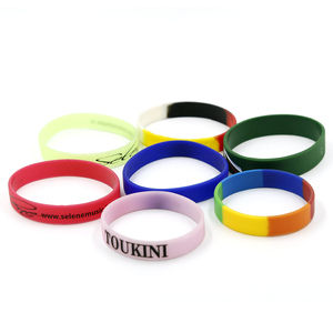 Pulsera de goma con logotipo en relieve personalizado, pulsera de silicona para regalo deportivo - Product Image 2