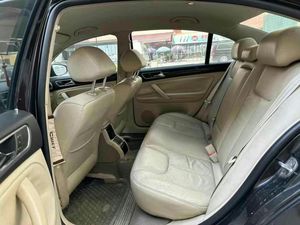 Venta al por mayor 2010 Volkswagen pas-sat 1,8 T taxi Escuela de conducción en línea coches usados baratos coches de segunda mano - Product Image 6