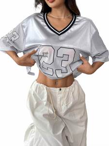 Camiseta Corta Personalizada para Fans de Grupos Femeninos de Conciertos, Estilo Boxy, Oversize, Vintage, de Malla, Tipo Jersey de Fútbol Americano - Product Image 5