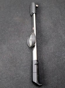 Tohnichi Torque Wrench DB200N 0-200Nm! Scale <b>Gauge</b> From 20-200Nm Used - Product Image 4