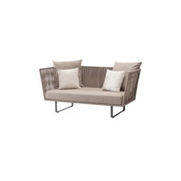 Ensemble de canapé modulaire d'extérieur en rotin PE 3 places, style nordique, avec structure en acier carbone, coussins amovibles imperméables et table d'appoint, idéal pour hôtels et villas