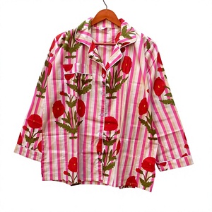 Haut de nuit en coton imprimé floral pour femme, à manches longues, col rabattu, fermeture boutonnée, décontracté, pour le printemps - Product Image 1