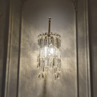 Applique murale LED en verre de fer de luxe de style moderne avec commande par interrupteur pour l'éclairage de la chambre à coucher, du salon et du couloir