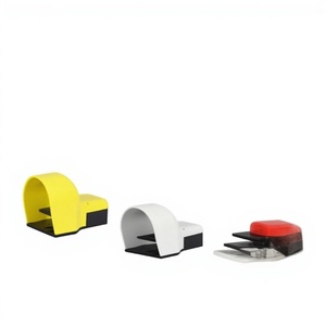 Interruptor de Pedal CMK CMKY002 con Cubierta - Clasificación IP65, 15A/250V, Operación Manos Libres para un Trabajo Seguro, Rápido y Suave en Máquinas CNC - Product Image 1