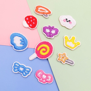 Fabrikgefertigte Modische Chenille-Bonbon-Kinder-Aufnäher mit 3D-Stickerei und Polyesterfaden, Anpassbar für Hüte - Product Image 3