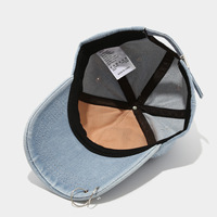 Casquette de baseball vintage en jean délavé à profil bas, 6 panneaux, avec boucle métallique vieillie et anneaux métalliques sur la visière