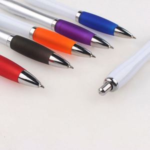 Stylo à bille en plastique de haute qualité avec grip en caoutchouc souple, impression personnalisée du logo - Product Image 3