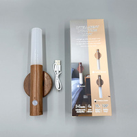 Veilleuse LED transfrontalière à détection de mouvement, effet bois, trois couleurs, intensité variable, fixation murale magnétique pour chambre à coucher