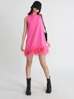 Grande réduction Robe pour femme en stock expédition rapide Mode estivale Robe sans manches ample avec bordure en plumes d'autruche